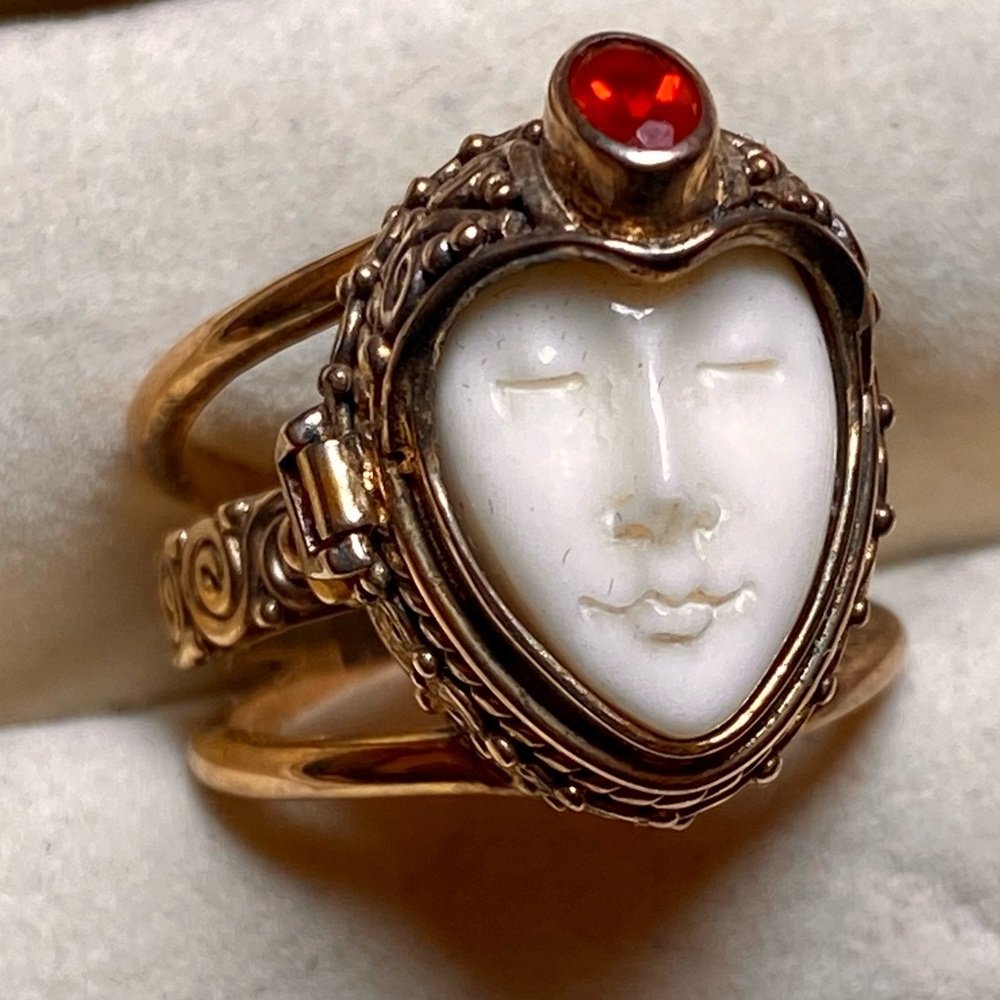 Sajen 925 Goddess Poison Ring Adjustable Size